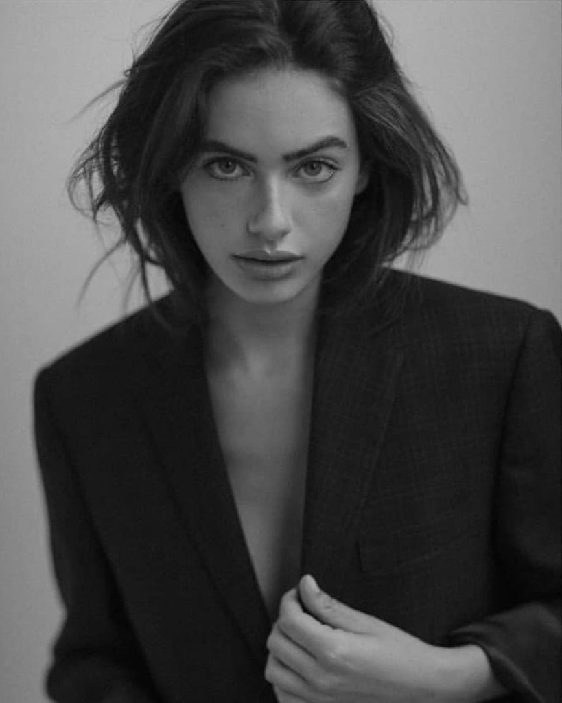 Yael Shelbia hot pic